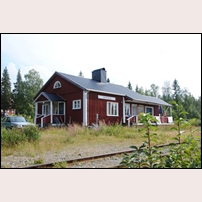 Tjappsåive station (eller enligt fackterminologi håll- och lastplats, numera dock endast hållplats) den 5 augusti 2014. Foto: Bengt Gustavsson. 