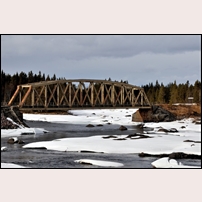 Bro över Vindelälven vid Sandsele, norra bron över huvudfåran den 24 april 2013. Foto: Mikael Lundberg. 