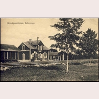 Bränninge station okänt år, dock efter 1915 då järnvägen elektrifierades. Foto: A. Ohrlander. 