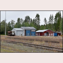 Hoting station den 9 augusti 2016, det tämligen ombyggda lokstallet. Foto: Bengt Gustavsson. 