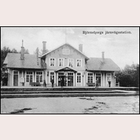 Björneborg station på 1910-talet. Bild från Sveriges Järnvägsmuseums vykortssamling. Foto: Okänd. 