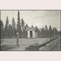 Dunliden hållplats någon gång mellan 1933 och 1950. Bild från Sveriges Järnvägsmuseum. Foto: Okänd. 