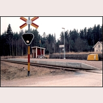 Björkhult station reducerad till en enkel hållplats i mars 1992. Foto: Sven Olof Muhr. 