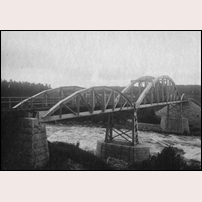 Kvarnsveden, bron över Dalälven på linjen Falun - Repbäcken (- Björbo) i början av 1900-talet. Bild från Järnvägsmuseet. Foto: Okänd. 
