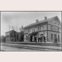 Mellansjö station omkring 1910. Bild från Järnvägsmuseet. Foto: Okänd. 