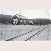 Gladaberg håll- och lastplats på 1920-talet. Bild från Järnvägsmuseet. Foto: Okänd. 