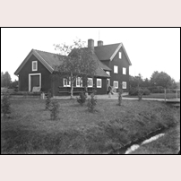 Fågelsjö station före 1931. Bild från Digitalt Museum - Länsmuseet Gävleborg. Foto: Bror Dahlstedt. 