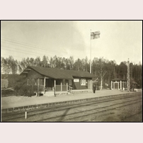 Åsby station omkring 1910. Bild från Järnvägsmuseet. Foto: Okänd. 