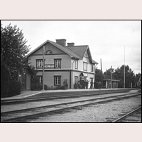 Vallsta station omkring 1900. Bild från Järnvägsmuseet. Foto: Okänd. 