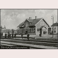 Gårdsjö station efter 1907. Bild från Järnvägsmuseet. Foto: Ludvig Ericson. 