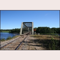 Bro över Kalixälven den 1 augusti 2010, fotoriktning österut. Foto: Bo-Lennart Jonsson. 