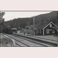 Duvnäs station omkring 1930. Bild från Järnvägsmuseet. Foto: Okänd. 