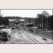 Tyfors station 1920. Bild från Järnvägsmuseet. Foto: Okänd. 
