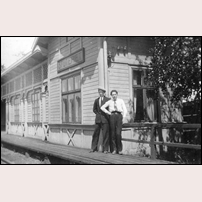 Stuteriet hållplats 1932. Bild från Kolbäcks hembygdsförenings webbsida. Foto: Okänd. 