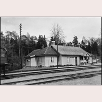 Alster station på 1930-talet. Bild från Järnvägsmuseet. Foto: Okänd. 