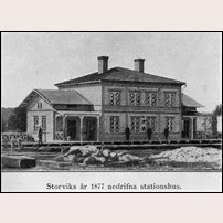 Storvik station, första stationshuset rivet 1877. Bild från Järnvägsmuseet. Foto: Okänd. 