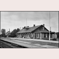 Vislanda station, gamla stationshuset på 1920-talet. Bild från Järnvägsmuseet. Foto: Okänd. 