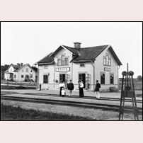Torpaslätt station 1915. Bild från Järnvägsmuseet. Foto: Okänd. 