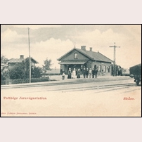Tofthög station omkring 1900. Vykort från John Floréns bokhandel, Skurup. Stephan Hulterström har bidragit med den. http://www.minavykort.com  Foto: Okänd. 