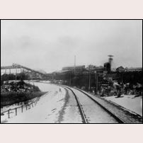 Stråssa gruva med spåret från Storå 1917. Bild från Järnvägsmuseet. Foto: Okänd. 