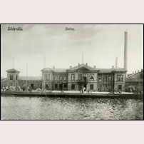 Uddevalla hamn station på 1910-talet. Bilden är hårt retuscherad. Okänt vykort från Järnvägsmuseet. Foto: Okänd. 