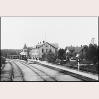 Ed station okänt år, före branden 1910. Bild från Järnvägsmuseet. Foto: Okänd. 
