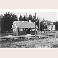Enebyberg hållplats 1922. Bild från Järnvägsmuseet. Foto: Okänd. 