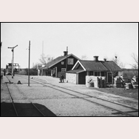 Jugansbo station den 3 maj 1936. Bild från Järnvägsmuseet. Foto: T. Hallenius. 