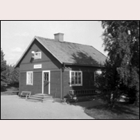 Lillsjön hållplats troligen på 1940-talet (museet har flera förslag). Bild från Järnvägsmuseet. Foto: Okänd. 