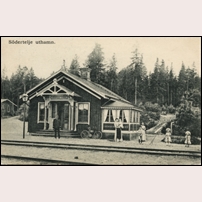 Södertälje uthamn station omkring 1905. Bild från Järnvägsmuseet. Foto: A. Blanchini. 