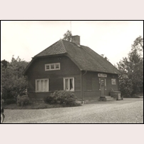 Hällstigen hållplats i maj 1959. Bild från Järnvägsmuseet. Foto: Okänd. 