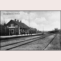Forsheda station någon gång mellan 1900 och 1920. Bild från Järnvägsmuseet. Foto: Okänd. 