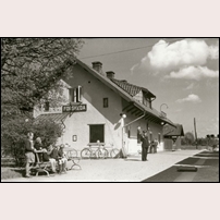 Forsheda station på 1940-talet. Bild från Järnvägsmuseet. Foto: Okänd. 