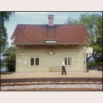 Skästra station 1970 - 1971. Bild från Järnvägsmuseet. Foto: Okänd. 