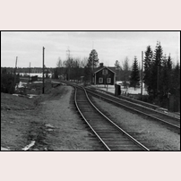 204 Yttersjön omkring 1940. Bortom denna stuga skymtar 203 Yttersjön. Bild från Järnvägsmuseet. Foto: Okänd. 