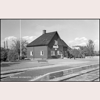 Rolfstorp station 1949. Vykort från O. Lilljeqvists Konstförlag, Dals Långed. Foto: Okänd. 