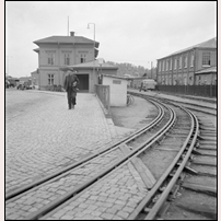 Uddevalla hamn station med treskensspår omkring 1950. Bild från Järnvägsmuseet. Foto: Eric Lundquist. 