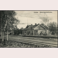 Linde station okänt år före 1909. Okänt vykort på bild från Järnvägsmuseet. Foto: Okänd. 