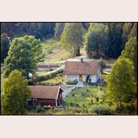 60 Bjäkebol tidigast 1968. Bilden tillhör Arkiv Digital (www.arkivdigital.se) och är en skannad provkopia (råkopia). Arkiv Digital har flera miljoner liknande bebyggelsebilder från hela Sverige. Foto: Okänd. 