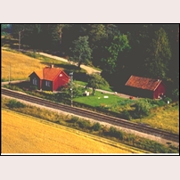 336 Karabytorp okäntår, troligen på 1960-talet. Bilden tillhör Arkiv Digital (www.arkivdigital.se) och är en skanning av en provkopia (råkopia). Arkiv Digital har flera miljoner liknande bebyggelsebilder från hela Sverige. Foto: Okänd. 