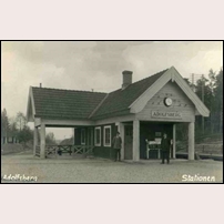 Adolfsberg hållplats på 1920-talet. Bild från Facebookgruppen Sällskapet Gamla Örebro. Foto: Okänd. 