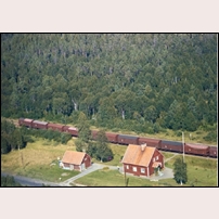 597 Åskott 1972. Bilden tillhör Arkiv Digital (www.arkivdigital.se) och är en digitalfotograferad bild. Arkiv Digital har flera miljoner liknande bebyggelsebilder från hela landet. Foto: Okänd. 