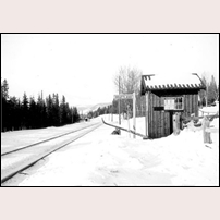 Brattland hållplats 1935. Bild från Jamtli. Foto: Olle Olsson. Ånn. 