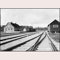 Näs bruks nya station som öppnades 1921. Bild från Järnvägsmuseet. Foto: Okänd. 
