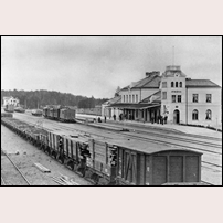 Frövi station 1874. Bild från Järnvägsmuseet. Foto: Okänd. 