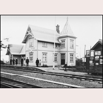 Dals Rostock station omkring 1930. Bild från Järnvägsmuseet. Foto: Okänd. 