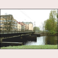 Bro över Svartån i centrum av Örebro den 19 april 2025. Foto: Sven Erik Berving. 