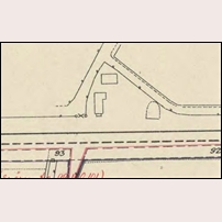 278 Lund enligt expropriationskartan 1922 uppgjord inför utbyggnaden till dubbelspår. Man kan konstatera att stugan byggts ut från 1855 års modell till ett mellanting mellan 1855 och 1872 års modell. Originalet finns i Riksarkivet.