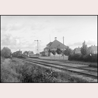 Källna station den 1 september 1917, snyggt och prydligt. Foto: Axel  Blomgren. 