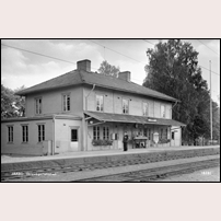 Järbo station på 1950-talet, eller kanske tidigare. Okänt vykort. Foto: Okänd. 